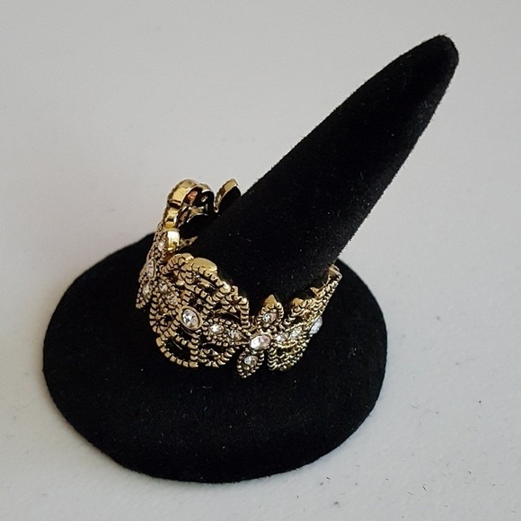 Gold Plated Floral Ring with Rhinestones Flower‎ Statement Band Jewelry Size 7.5 - Picture 3 of 4
